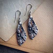 Load image into Gallery viewer, Abstract Beauty Earrings

