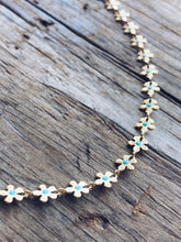Load image into Gallery viewer, Gold Daisy Choker
